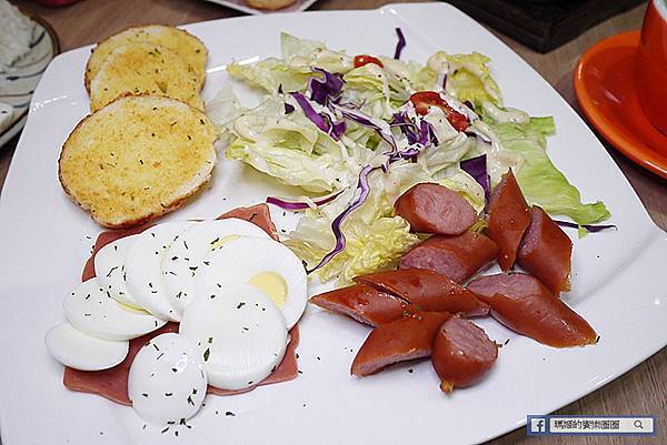 蘆洲輕食早午餐【木木珈琲LIN CAFE】蘆洲手沖黑咖啡/徐匯中學站咖啡館