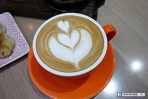 蘆洲輕食早午餐【木木珈琲LIN CAFE】蘆洲手沖黑咖啡/徐匯中學站咖啡館