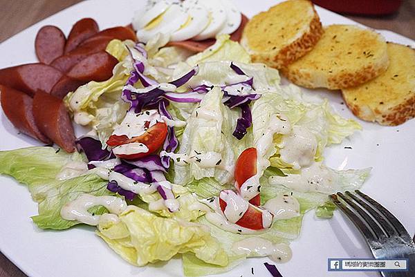 蘆洲輕食早午餐【木木珈琲LIN CAFE】蘆洲手沖黑咖啡/徐匯中學站咖啡館