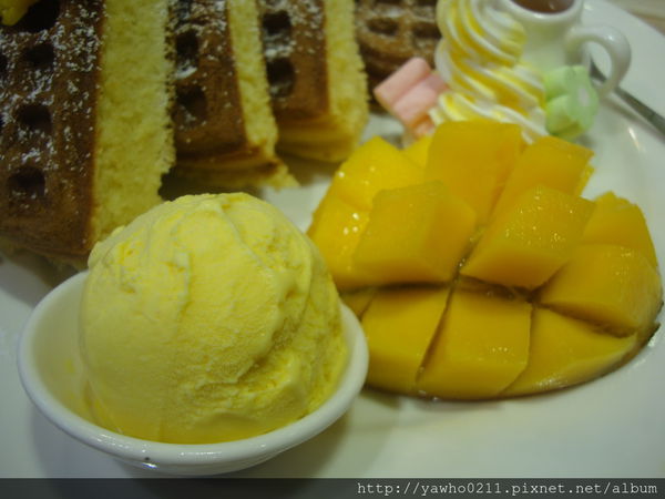 [宜蘭]8NANa八樂那※找回年輕快樂元素※童趣餐廳|小心常爆滿