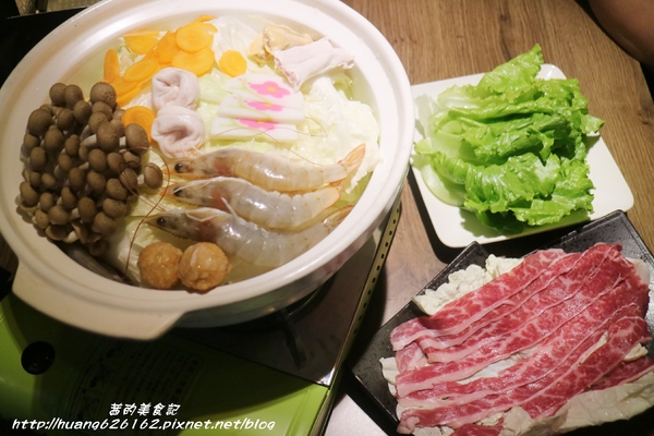 六六町:【台北大安區】延吉街居酒屋『六六町 焼き鳥 百姓酒場』聖誕節單人套餐、冬季限定火鍋、捷運忠孝敦化 六六町:【台北大安區】延吉街居酒屋『六六町 焼き鳥 百姓酒場』聖誕節單人套餐、冬季限定火鍋、捷運忠孝敦化