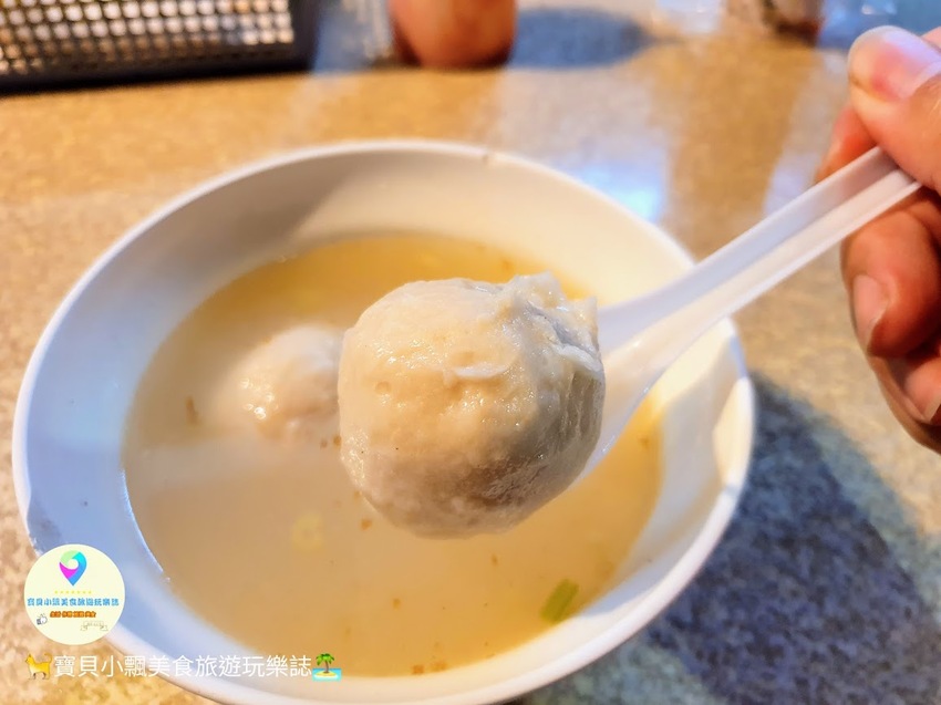 [食]新北 金山 酥脆內軟臭豆腐 搭配大顆魚丸湯 傳統美味 今晚就來點 小光頭港式脆皮臭豆腐