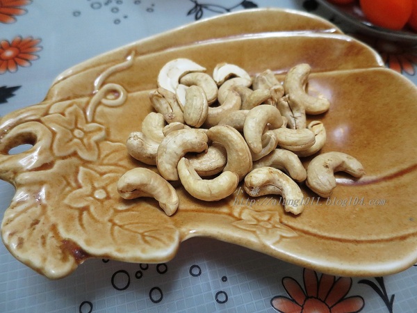 零食雙響炮『蝦叔叔』、『腰果妹』