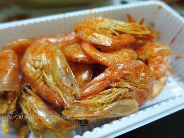 零食雙響炮『蝦叔叔』、『腰果妹』