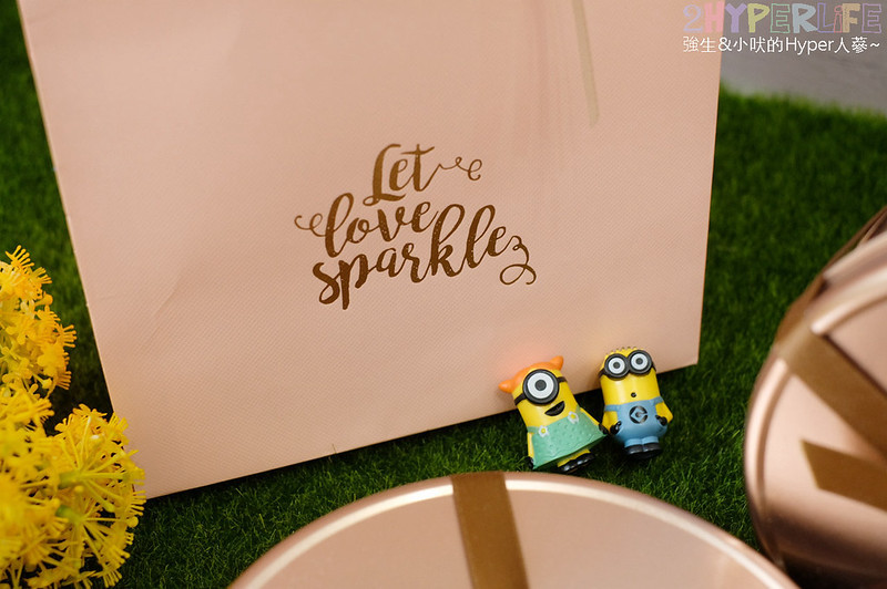 台中伴手禮,台中廣三sogo甜點,台中廣三sogo美食,台中甜點,台中美食,台中西區美食,甜忌廉甜點店,甜忌廉蝴蝶酥,甜忌廉蝴蝶餅,蝴蝶餅,點心禮盒 @強生與小吠的Hyper人蔘~