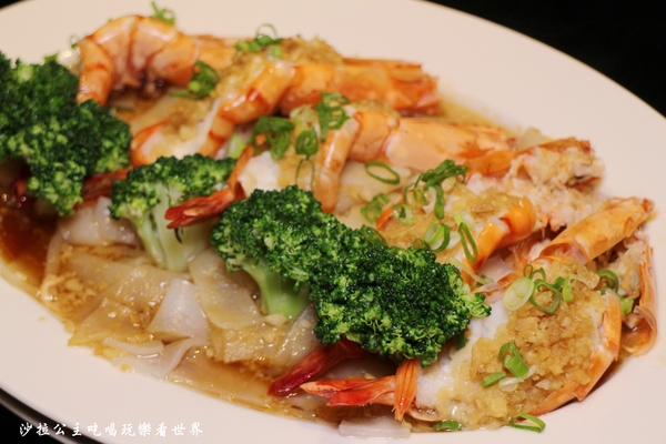 茶騷有味香港茶餐廳:三重港式料理/年菜可外帶『茶騷有味香港茶餐廳』金牌脆皮雞/捷運菜寮站