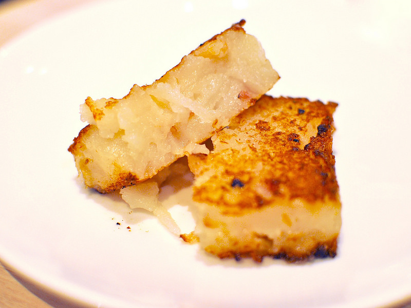 【三重港式】茶騷有味香港茶餐廳｜菜寮站港式料理、平民美食、香港就是這個味！芋頭控必點滑雞煲、招牌多汁脆皮雞｜寵物友善、平日不限時｜20161006更新