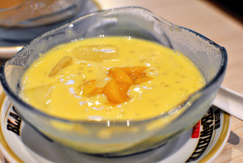 【三重港式】茶騷有味香港茶餐廳｜菜寮站港式料理、平民美食、香港就是這個味！芋頭控必點滑雞煲、招牌多汁脆皮雞｜寵物友善、平日不限時｜20161006更新