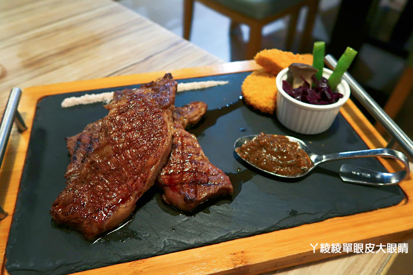 新竹景觀餐廳看夜景推薦,營業到凌晨!超大熊熊玻璃屋|草莓蜜糖金磚吐司