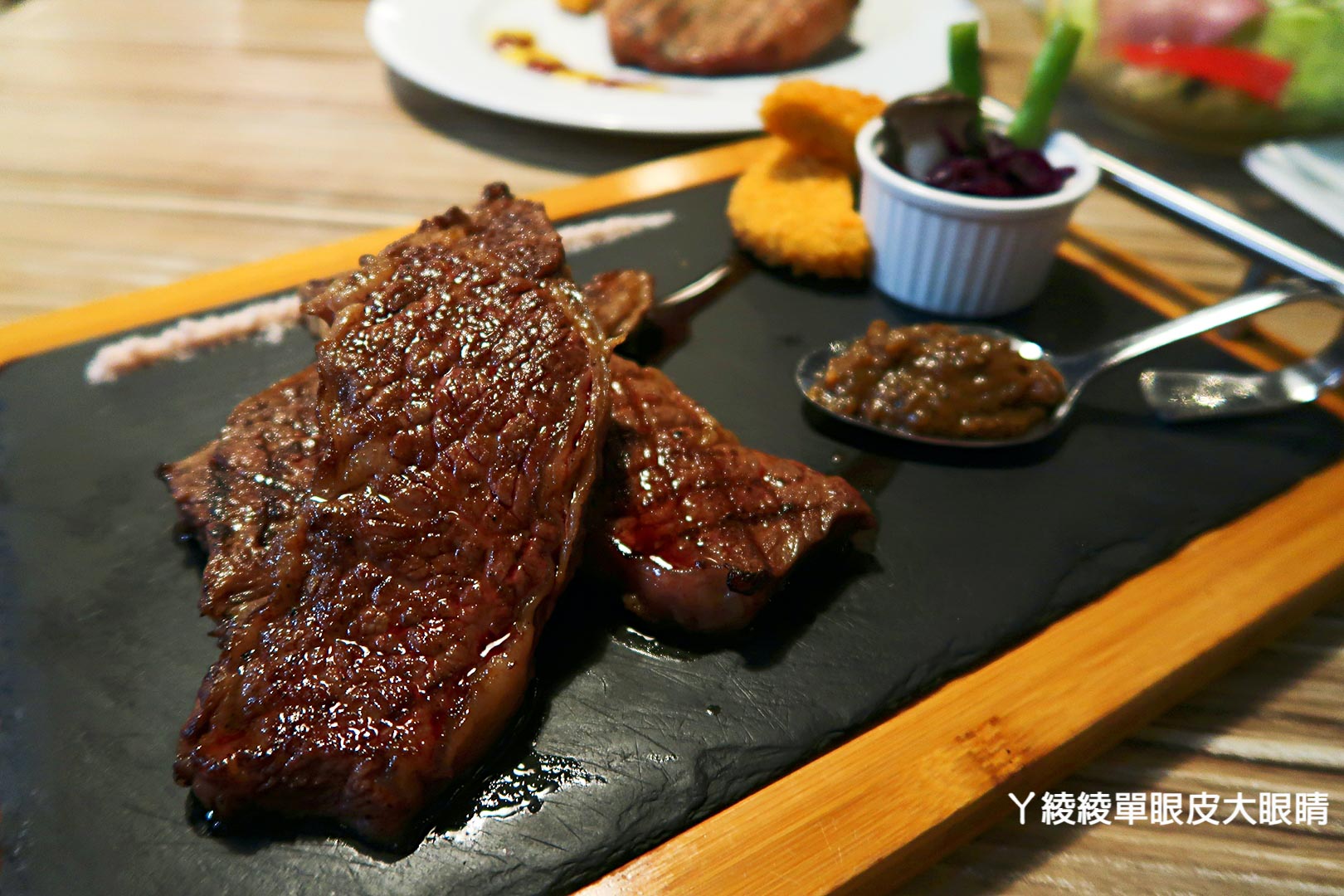 新竹景觀餐廳看夜景推薦,營業到凌晨!超大熊熊玻璃屋|草莓蜜糖金磚吐司