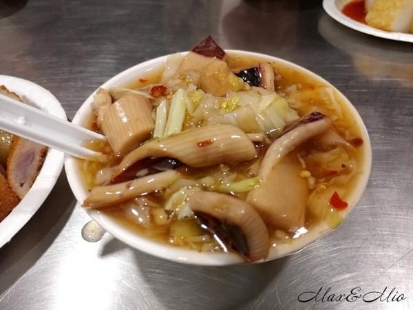 黃石市場生炒魷魚:板橋黃石市場內-超平價美食生炒魷魚(((o(*゚▽゚*)o)))