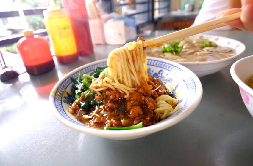台中后里│后里國中肉圓-六十年老店.紅糟肉的肉圓和麵線喔~ - 藍色起士的美食主義