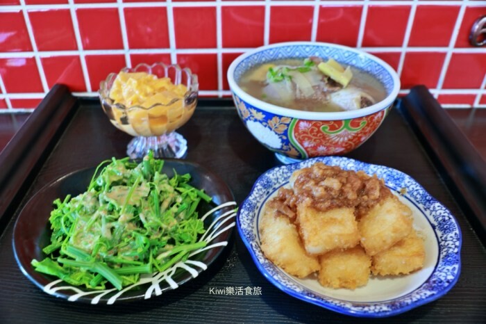 羊舍鮮羊乳彰化市景點｜彰化牧場門市推薦鮮羊乳好好喝，免門票可餵小羊兒