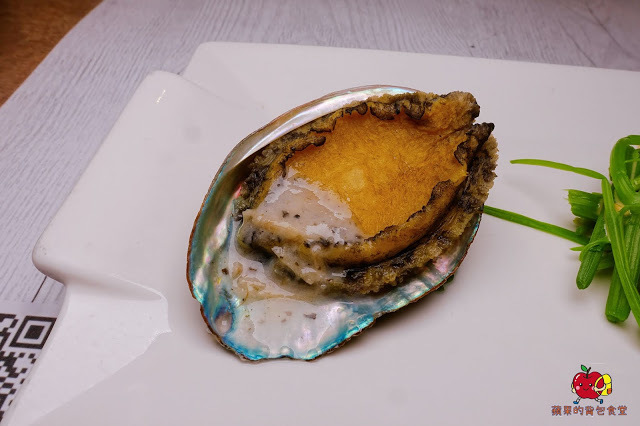 [食記] 新竹竹北 - 淡泊好食 多汁櫻桃鴨胸佐紅酒沙司 超厲害起司蛋捲又香又Q軟 鮮嫩美味沙朗牛排 鐵板燒套餐