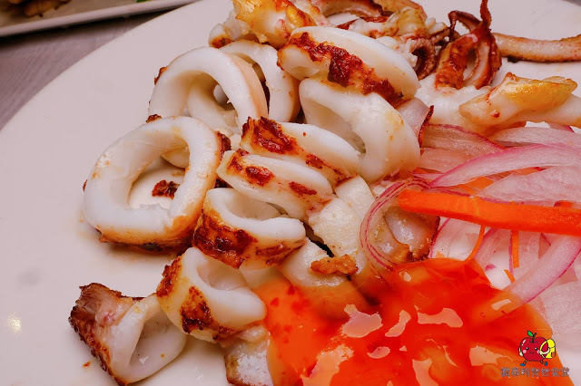 [食記] 新竹竹北 - 淡泊好食 多汁櫻桃鴨胸佐紅酒沙司 超厲害起司蛋捲又香又Q軟 鮮嫩美味沙朗牛排 鐵板燒套餐