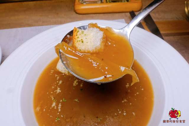 [食記] 新竹竹北 - 淡泊好食 多汁櫻桃鴨胸佐紅酒沙司 超厲害起司蛋捲又香又Q軟 鮮嫩美味沙朗牛排 鐵板燒套餐