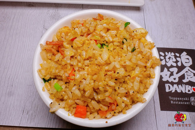 [食記] 新竹竹北 - 淡泊好食 多汁櫻桃鴨胸佐紅酒沙司 超厲害起司蛋捲又香又Q軟 鮮嫩美味沙朗牛排 鐵板燒套餐