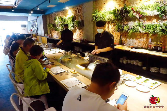 [食記] 新竹竹北 - 淡泊好食 多汁櫻桃鴨胸佐紅酒沙司 超厲害起司蛋捲又香又Q軟 鮮嫩美味沙朗牛排 鐵板燒套餐