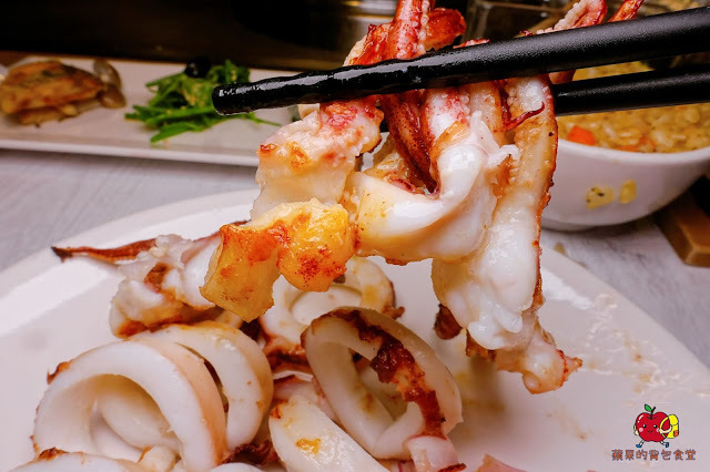 [食記] 新竹竹北 - 淡泊好食 多汁櫻桃鴨胸佐紅酒沙司 超厲害起司蛋捲又香又Q軟 鮮嫩美味沙朗牛排 鐵板燒套餐