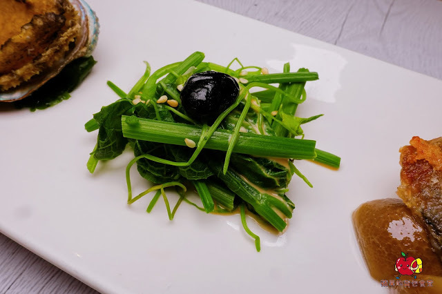 [食記] 新竹竹北 - 淡泊好食 多汁櫻桃鴨胸佐紅酒沙司 超厲害起司蛋捲又香又Q軟 鮮嫩美味沙朗牛排 鐵板燒套餐