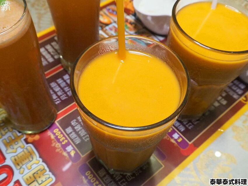 月亮蝦餅超級厚!!平價實惠的泰華泰式料理,經典口味由泰緬華僑掌廚,平日點合菜享85折優惠~