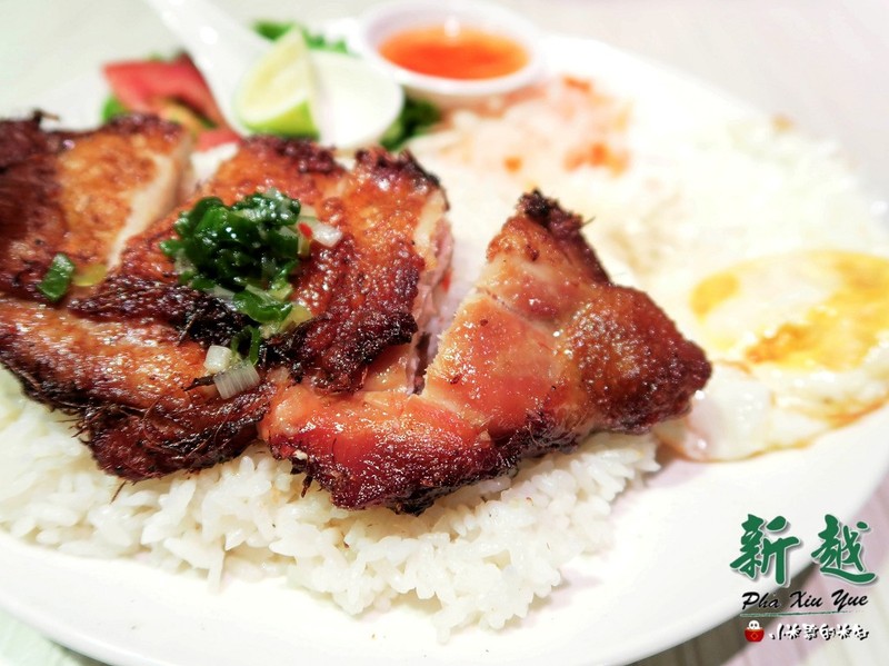 【捷運後山埤站|五分埔】新越越南麵食館~平價好吃的越南美食