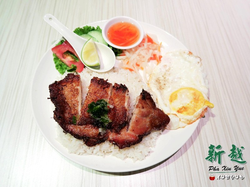 【捷運後山埤站|五分埔】新越越南麵食館~平價好吃的越南美食