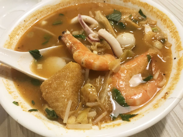 【新越越南麵食館】台北信義 - 五分埔道地越式料理 改良式溫哥華x越南口味