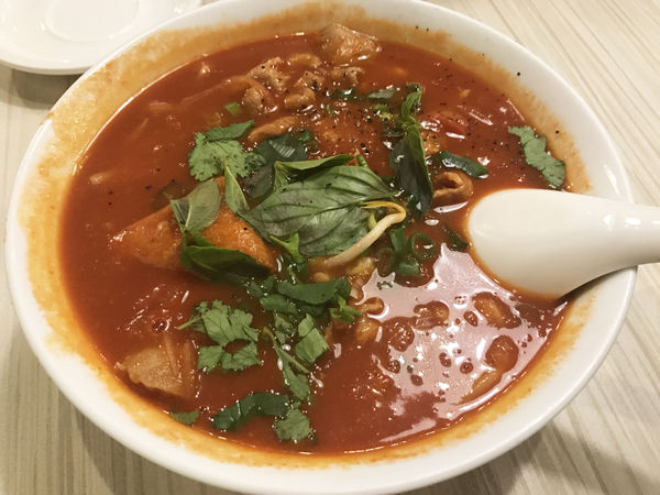 【新越越南麵食館】台北信義 - 五分埔道地越式料理 改良式溫哥華x越南口味