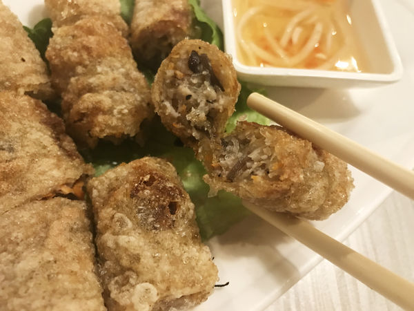 【新越越南麵食館】台北信義 - 五分埔道地越式料理 改良式溫哥華x越南口味