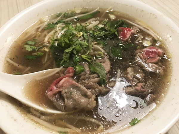 【新越越南麵食館】台北信義 - 五分埔道地越式料理 改良式溫哥華x越南口味