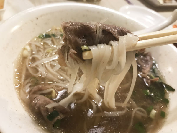 【新越越南麵食館】台北信義 - 五分埔道地越式料理 改良式溫哥華x越南口味