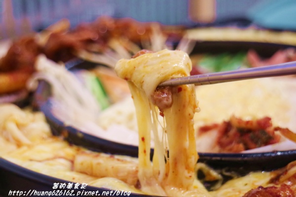 OMAYA春川炒雞(新北中和店):【新北中和區】超級豐富的一鍋三吃 辛普森湯 起司部隊鍋『OMAYA春川炒雞(新北中和店)』中和韓式推薦 OMAYA春川炒雞(新北中和店):【新北中和區】超級豐富的一鍋三吃 辛普森湯 起司部隊鍋『OMAYA春川炒雞(新北中和店)』中和韓式推薦