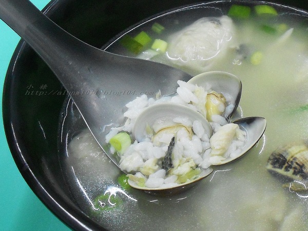 四哥鮮魚湯  ..消費滿百虱目魚頭無限嗑 )))))