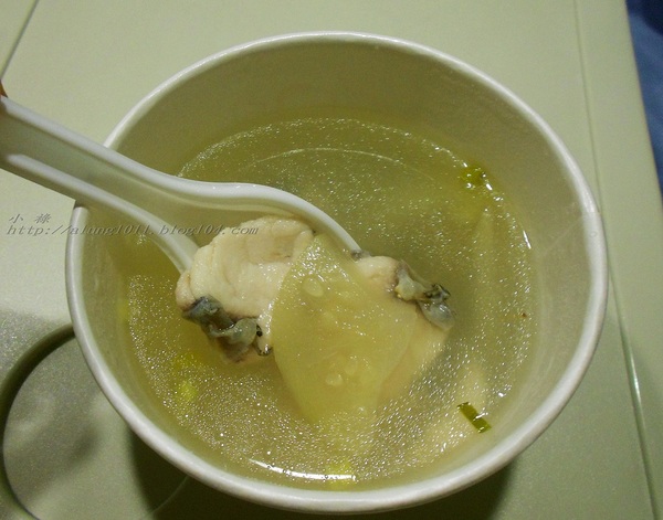 四哥鮮魚湯  ..消費滿百虱目魚頭無限嗑 )))))