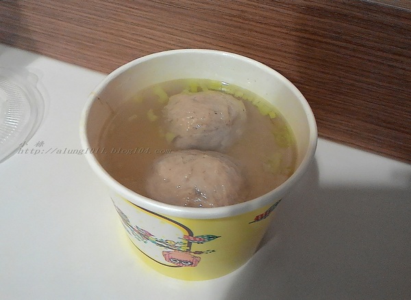 四哥鮮魚湯  ..消費滿百虱目魚頭無限嗑 )))))