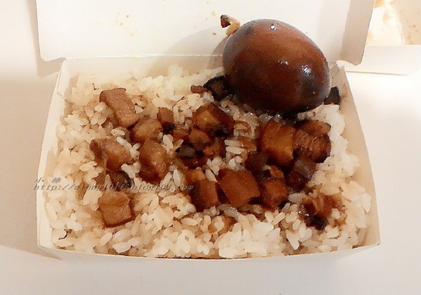 四哥鮮魚湯  ..消費滿百虱目魚頭無限嗑 )))))