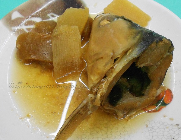 四哥鮮魚湯  ..消費滿百虱目魚頭無限嗑 )))))