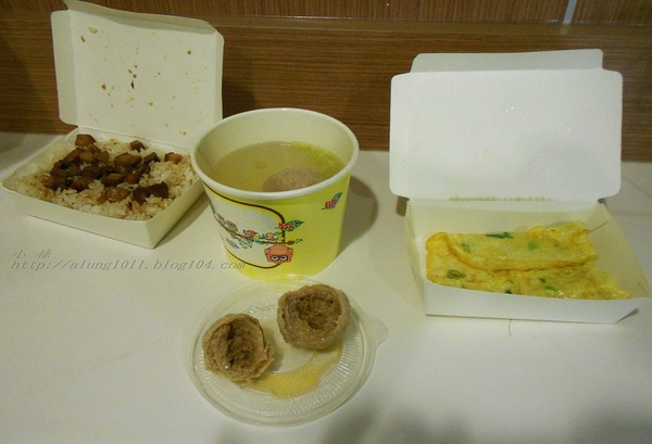 四哥鮮魚湯  ..消費滿百虱目魚頭無限嗑 )))))