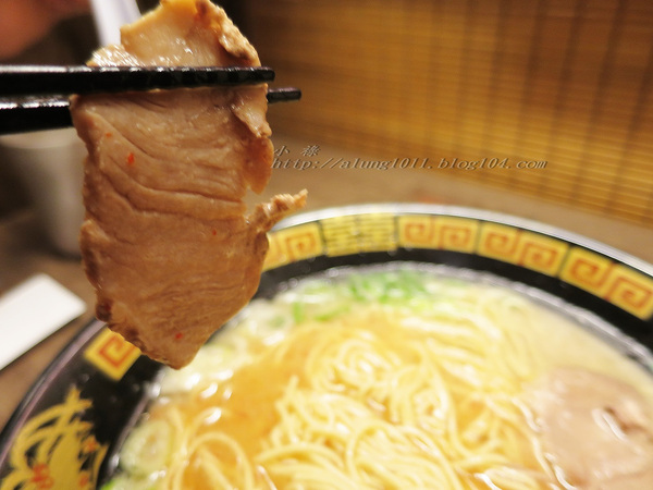 陌生的城市。寒風夜雨。只為一親湯頭…       一蘭本社総本店