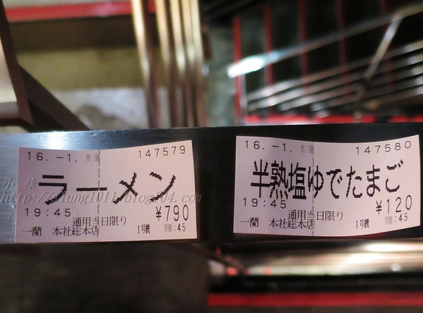 陌生的城市。寒風夜雨。只為一親湯頭…       一蘭本社総本店