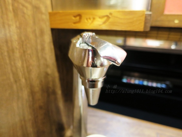 陌生的城市。寒風夜雨。只為一親湯頭…       一蘭本社総本店