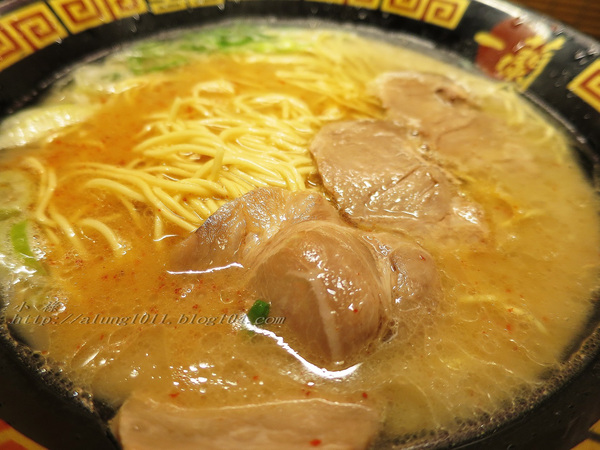 陌生的城市。寒風夜雨。只為一親湯頭…       一蘭本社総本店