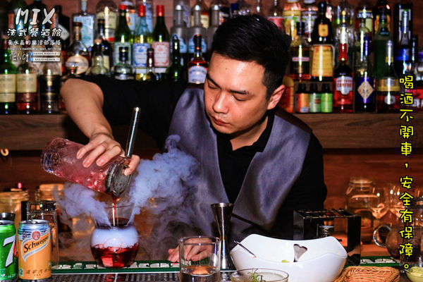 MIX BISTRO餐酒館｜《桃園市桃園區首家具水準的餐酒館；創意餐點、客製化調酒令人驚喜》