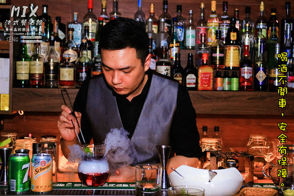 MIX BISTRO餐酒館｜《桃園市桃園區首家具水準的餐酒館；創意餐點、客製化調酒令人驚喜》