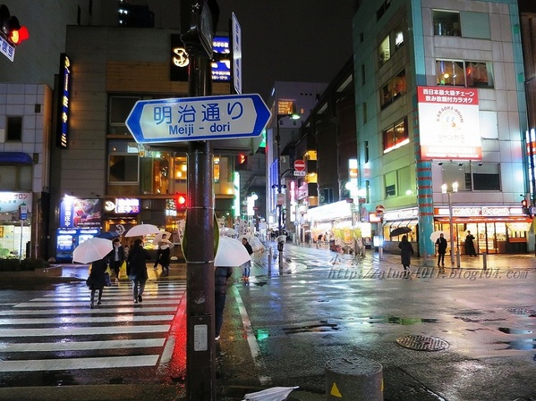 來去坐地鐵~ 福岡空港橘線夜間疾行記