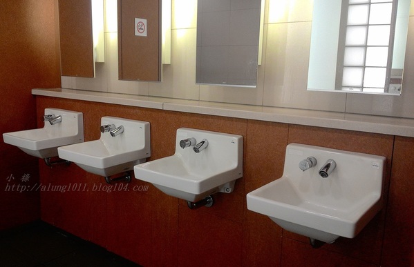 來去坐地鐵~ 福岡空港橘線夜間疾行記