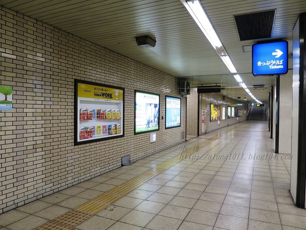 來去坐地鐵~ 福岡空港橘線夜間疾行記