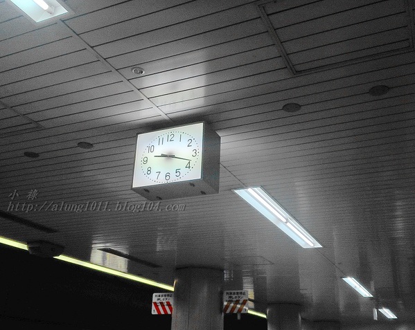 來去坐地鐵~ 福岡空港橘線夜間疾行記