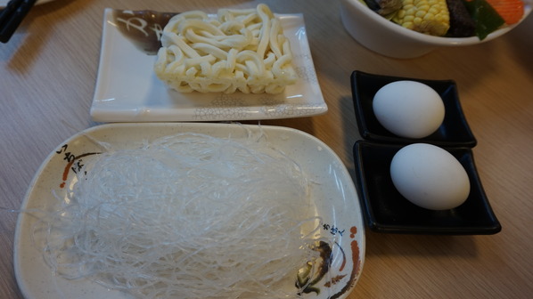 高雄 鳳山。湯饌涮涮鍋，來自澎湖的海味